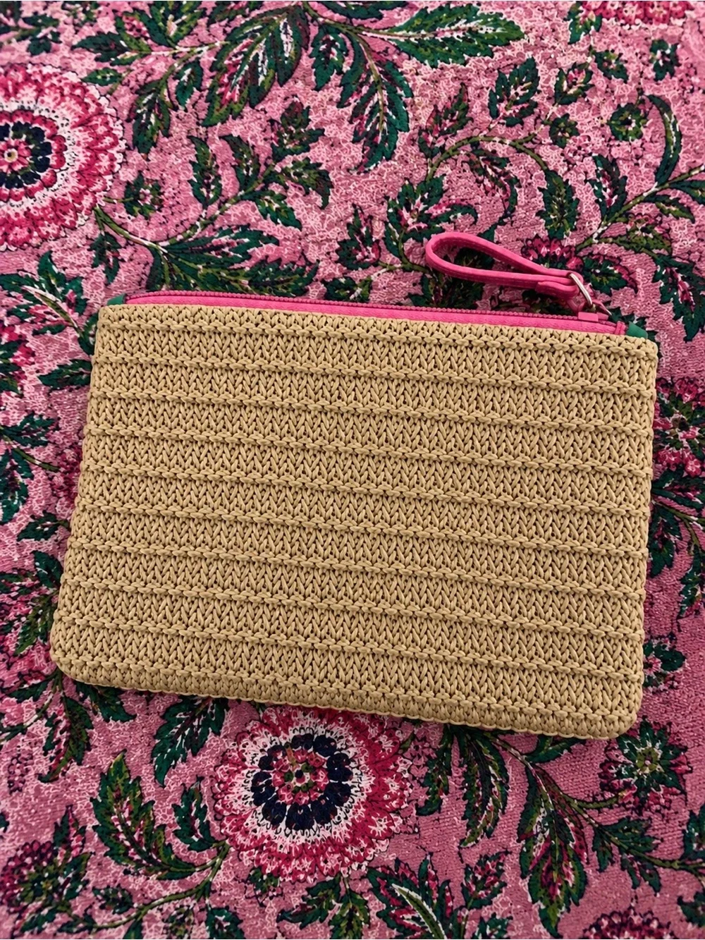 Vera Bradley Pink Green Straw Embroidered Bird Wristlet EUC